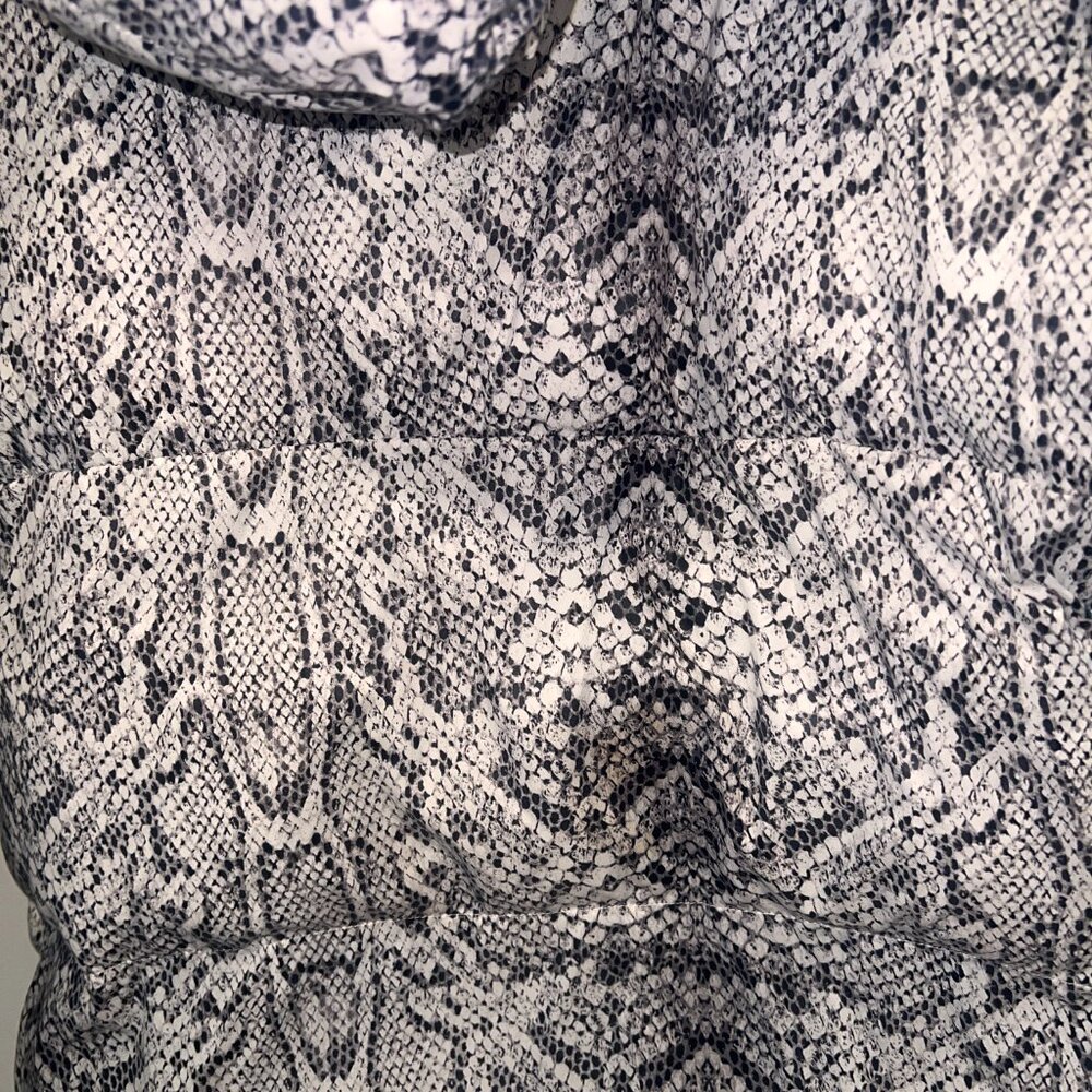 Winter Jacket - Picture 5 of 7